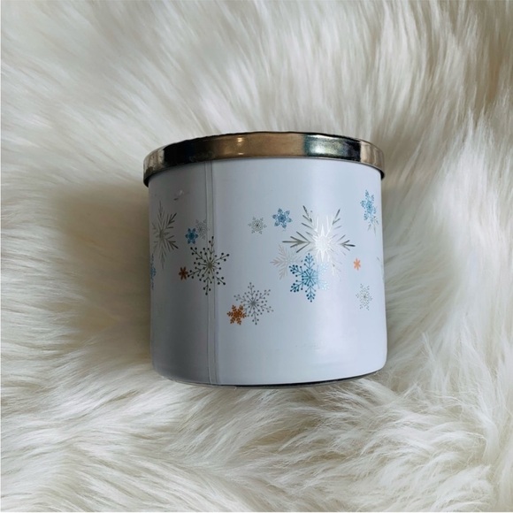 Bath & Body Works Frosted Spearmint re jarred 3 wick candle - Picture 7 of 7